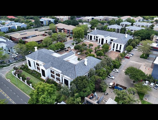 4,076M² OFFICE FOR SALE IN BRYANSTON